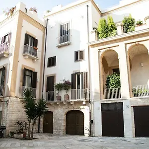 Ta Maison , Bari Italien
